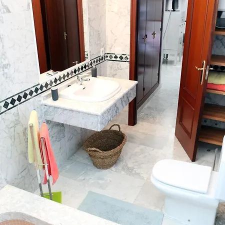 Duplex Karivu Gavidia